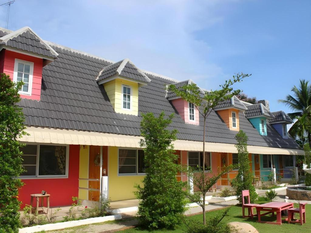 Charisma Resort Suan Phueng Exterior foto